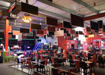 Salle de restaurant à Saintes